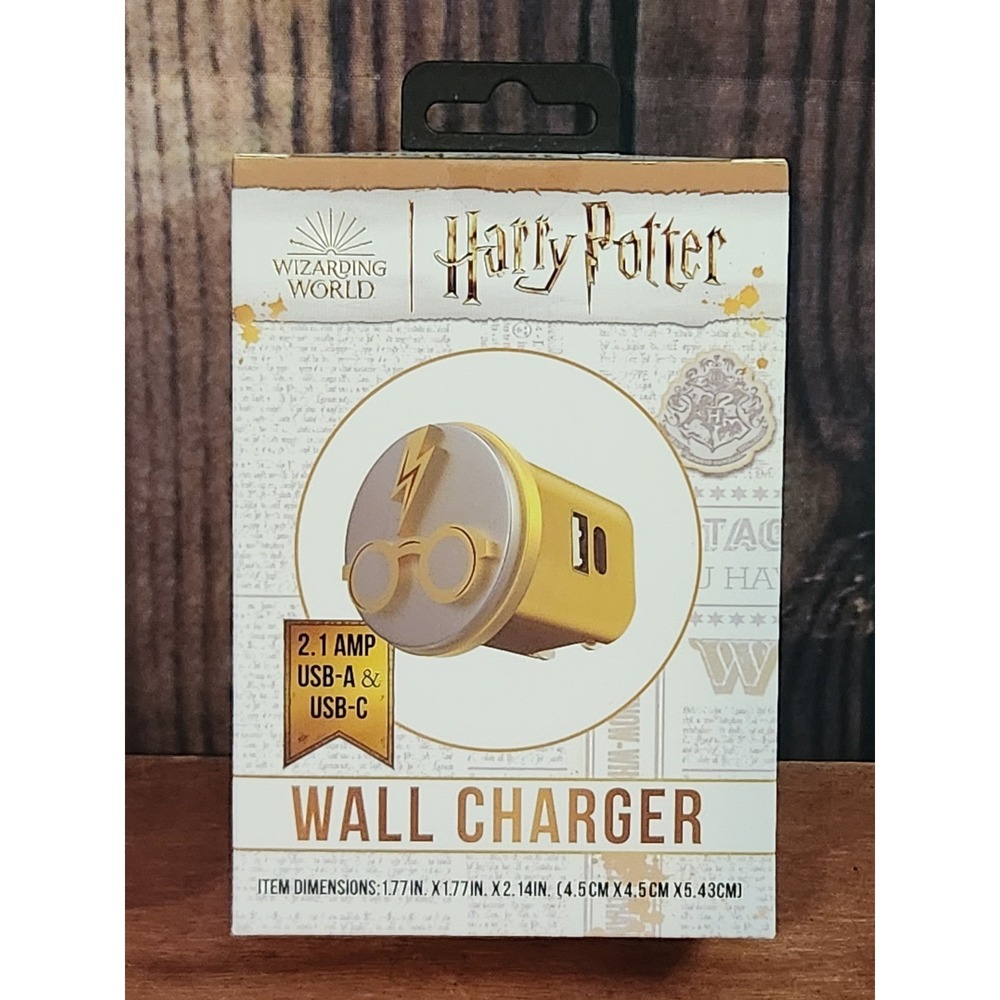 Harry Potter Wizarding World Wall Charger USB-A USB-C 2.1A Folding Plug Gold